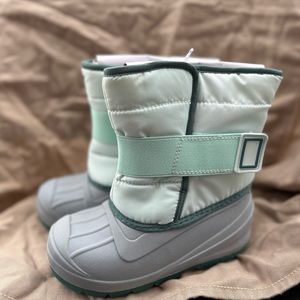 Waterproof winter boots